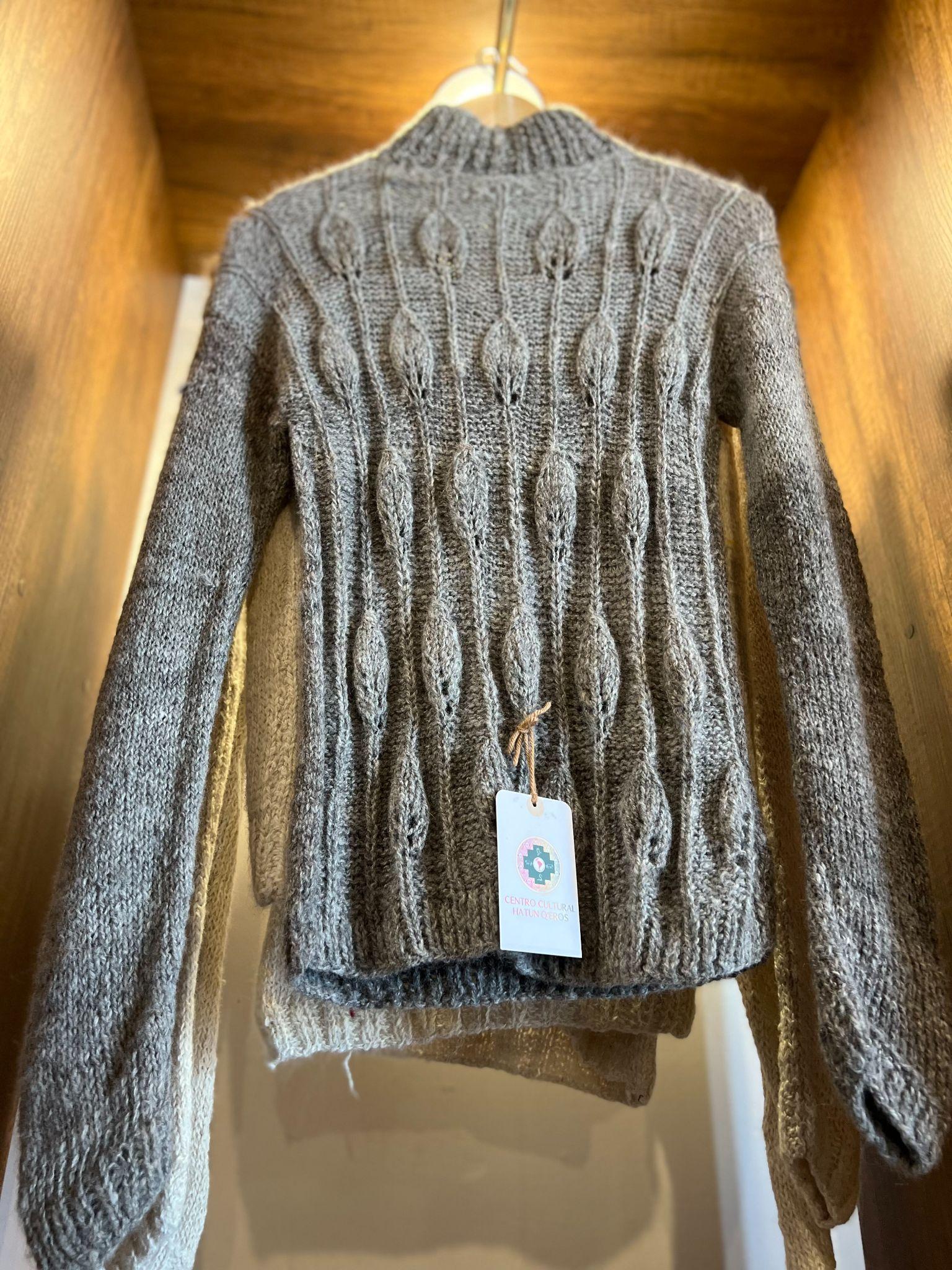 Authentic Alpaca Sweater (Gray)